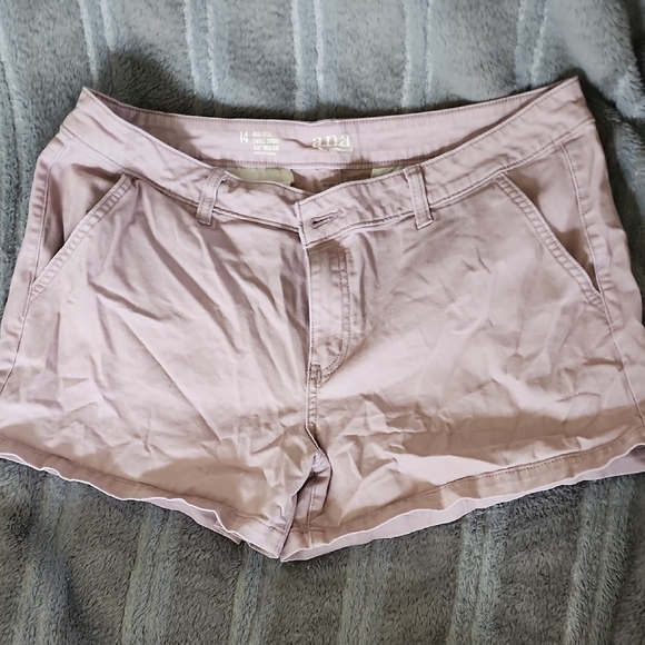 a.n.a Women's Dusty Pink Cargo Shorts - Picture 1 of 4